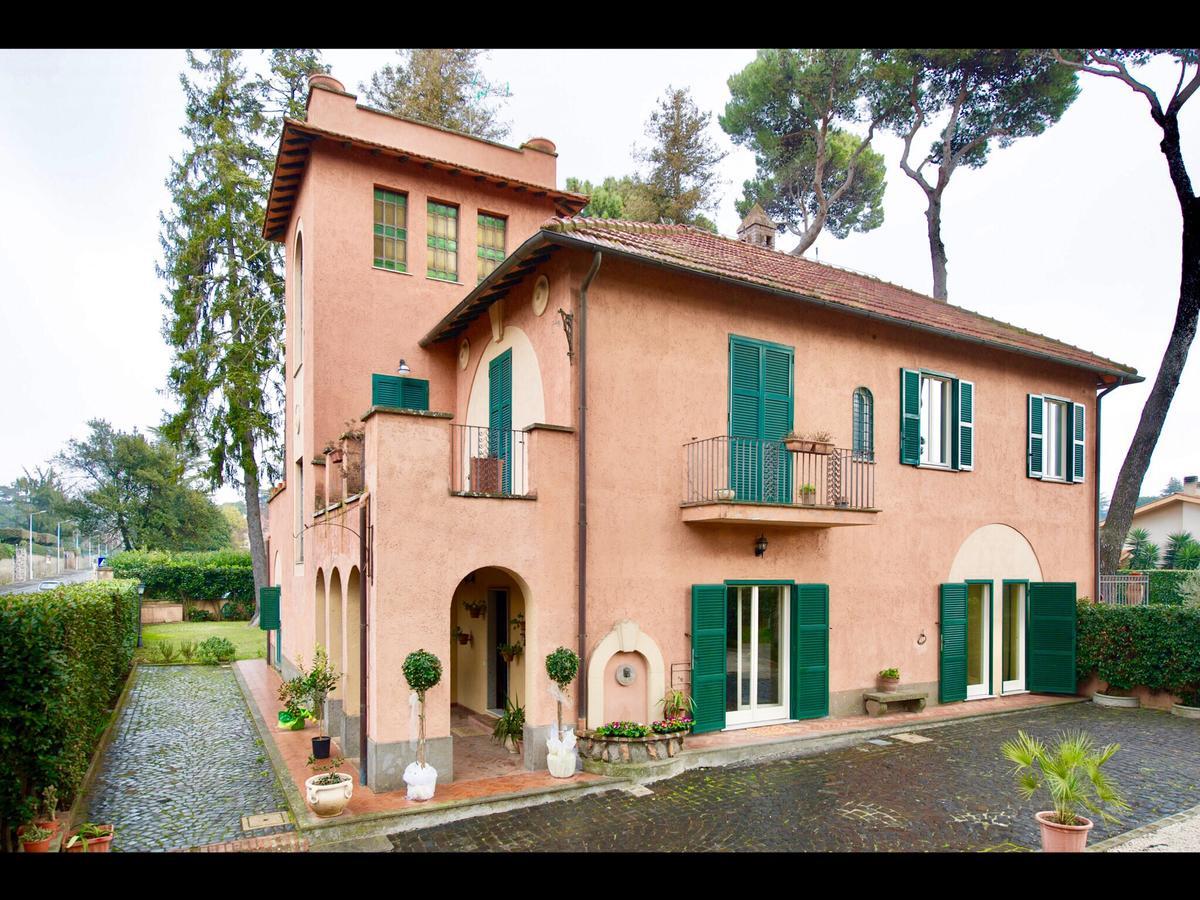 Hotel Borgo Dei Castelli Grottaferrata Exterior foto